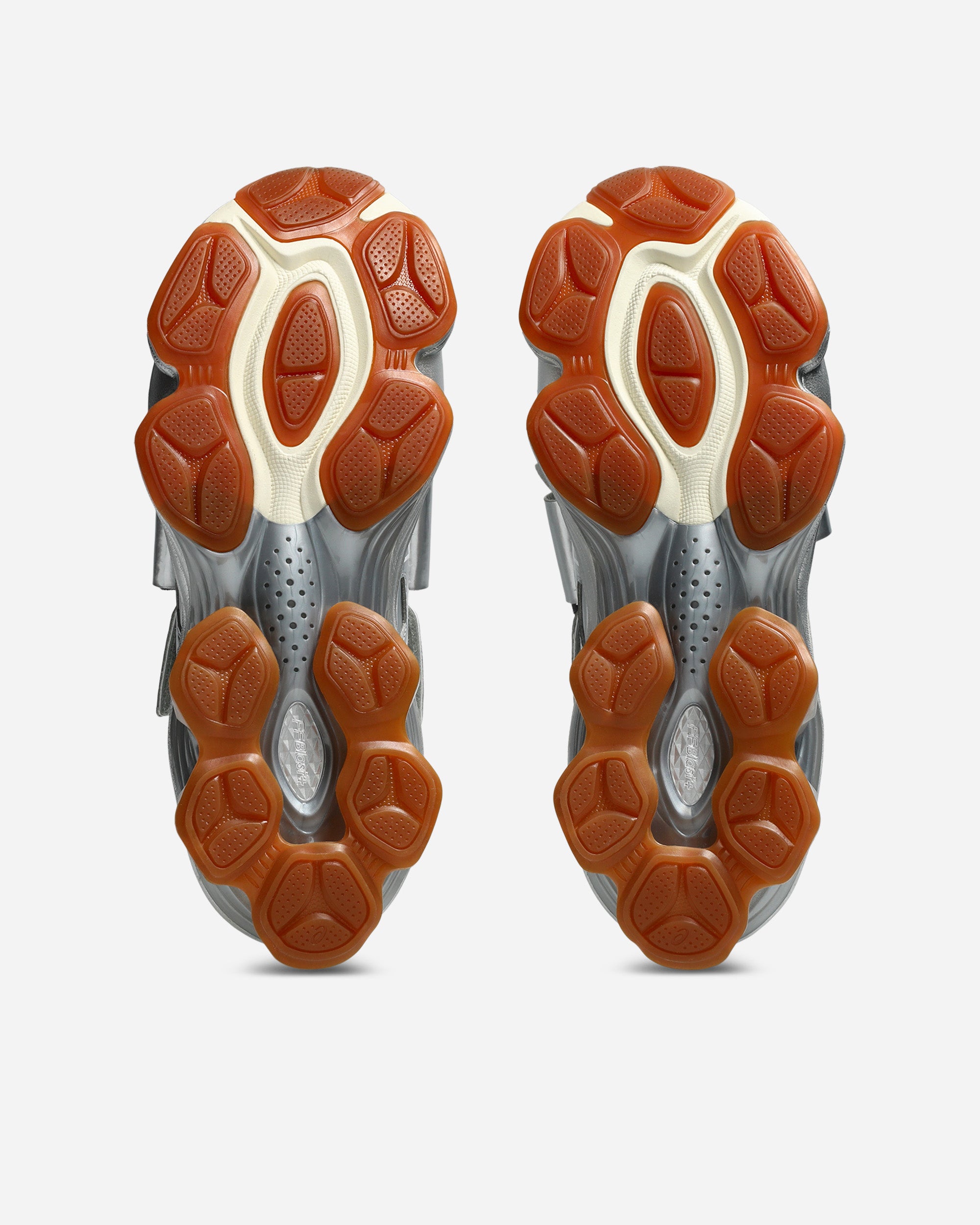 ASICS SportStyle Shushu/Tong x Asics Gel-Kinetic Fluent PURE SILVER/WHITE 1203A915-020