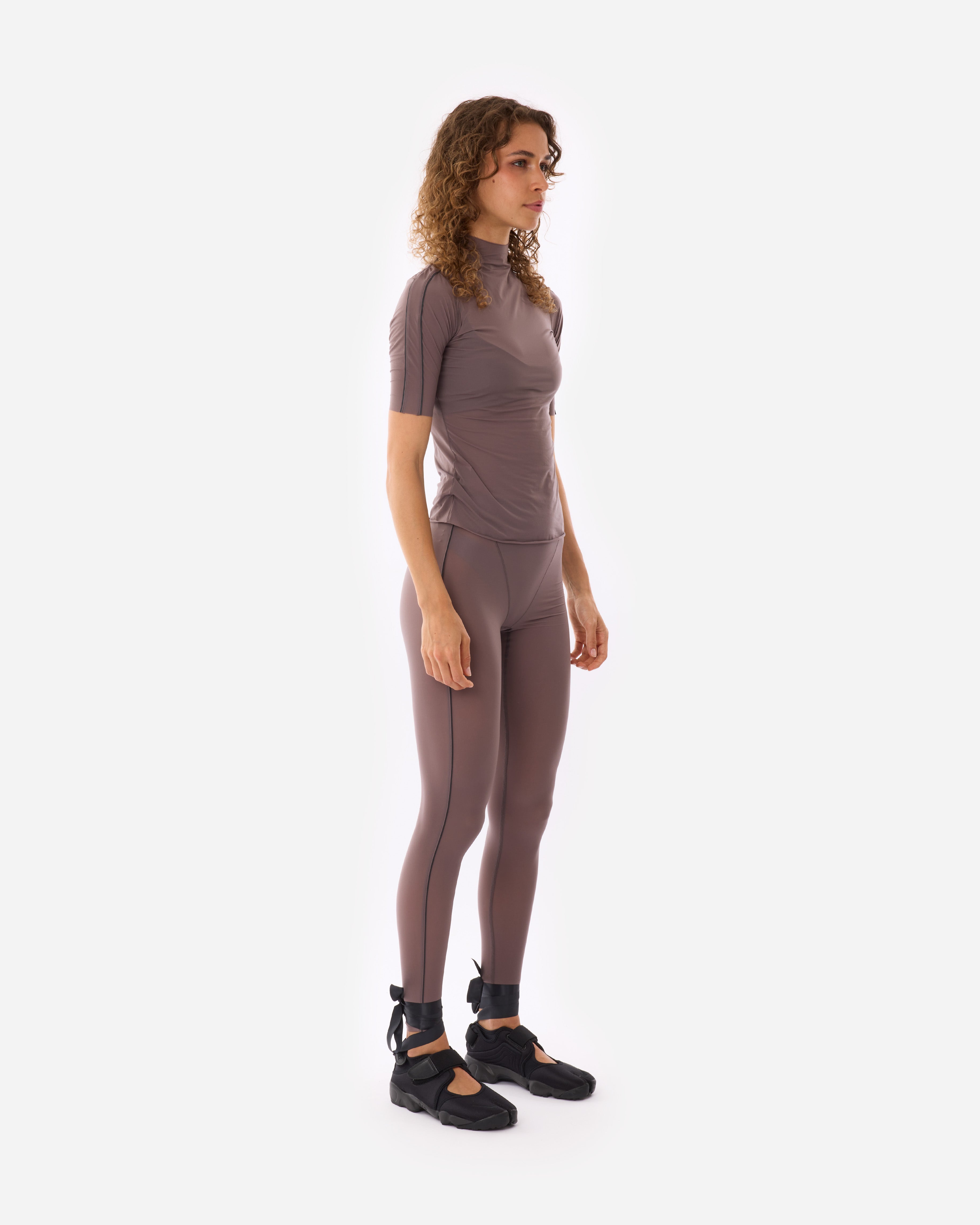 NikeSKIMS NikeSKIMS Weightless Layers V-Panel Legging 26 Inch NSKM RESIN IR5066-241