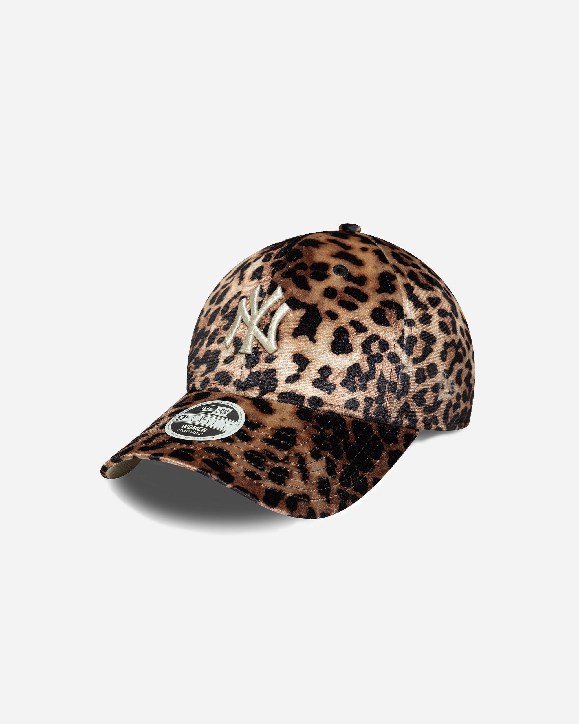 New Era Female Leo Velour 9FORTY® BRSLTC 60759057