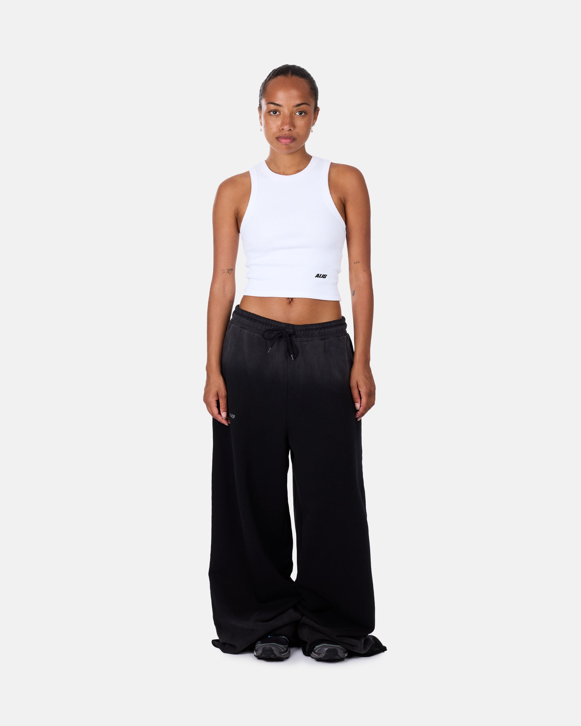 ALIS Alas Wide Loose Sweat Pants Faded Black 78-10