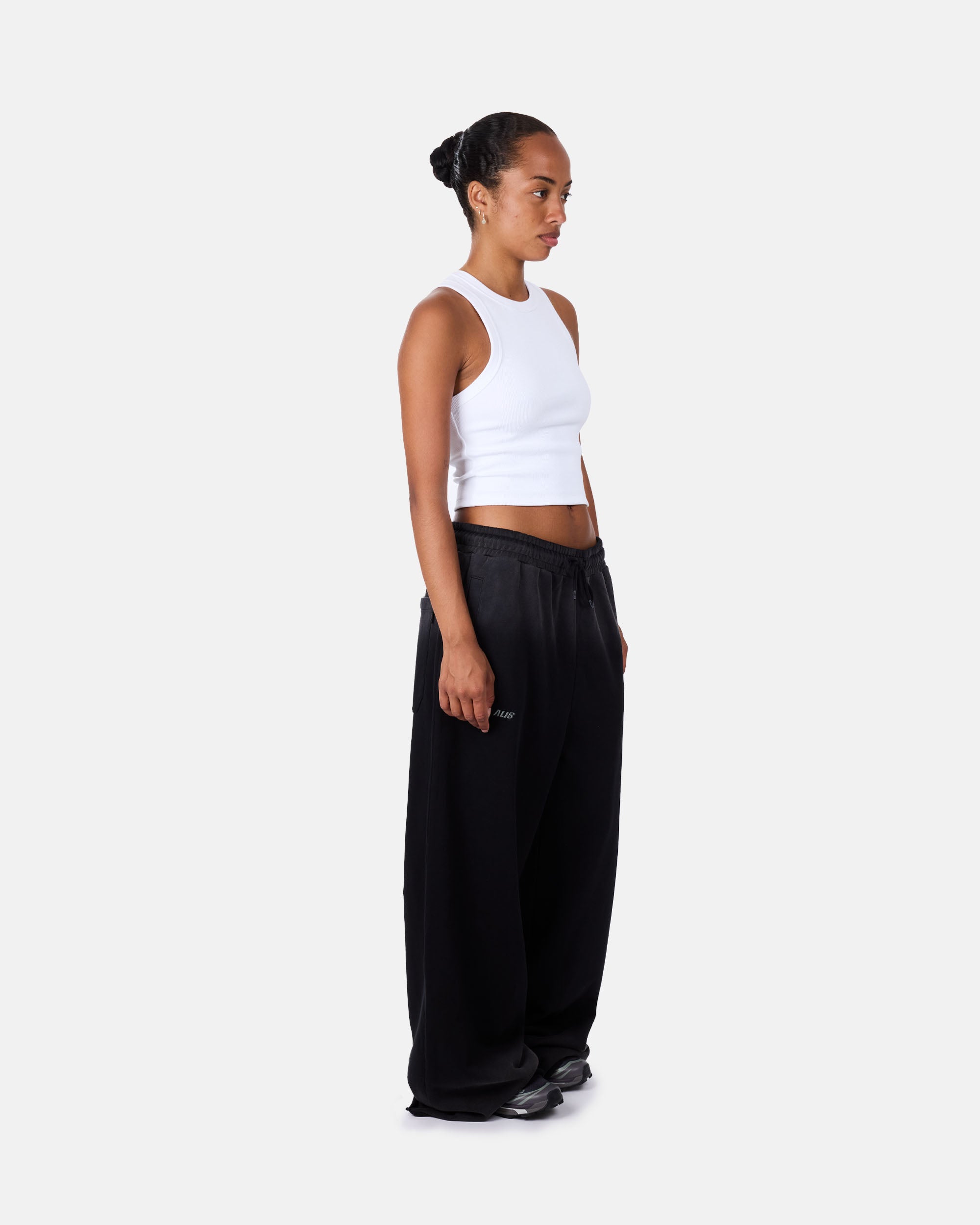 ALIS Alas Wide Loose Sweat Pants Faded Black 78-10
