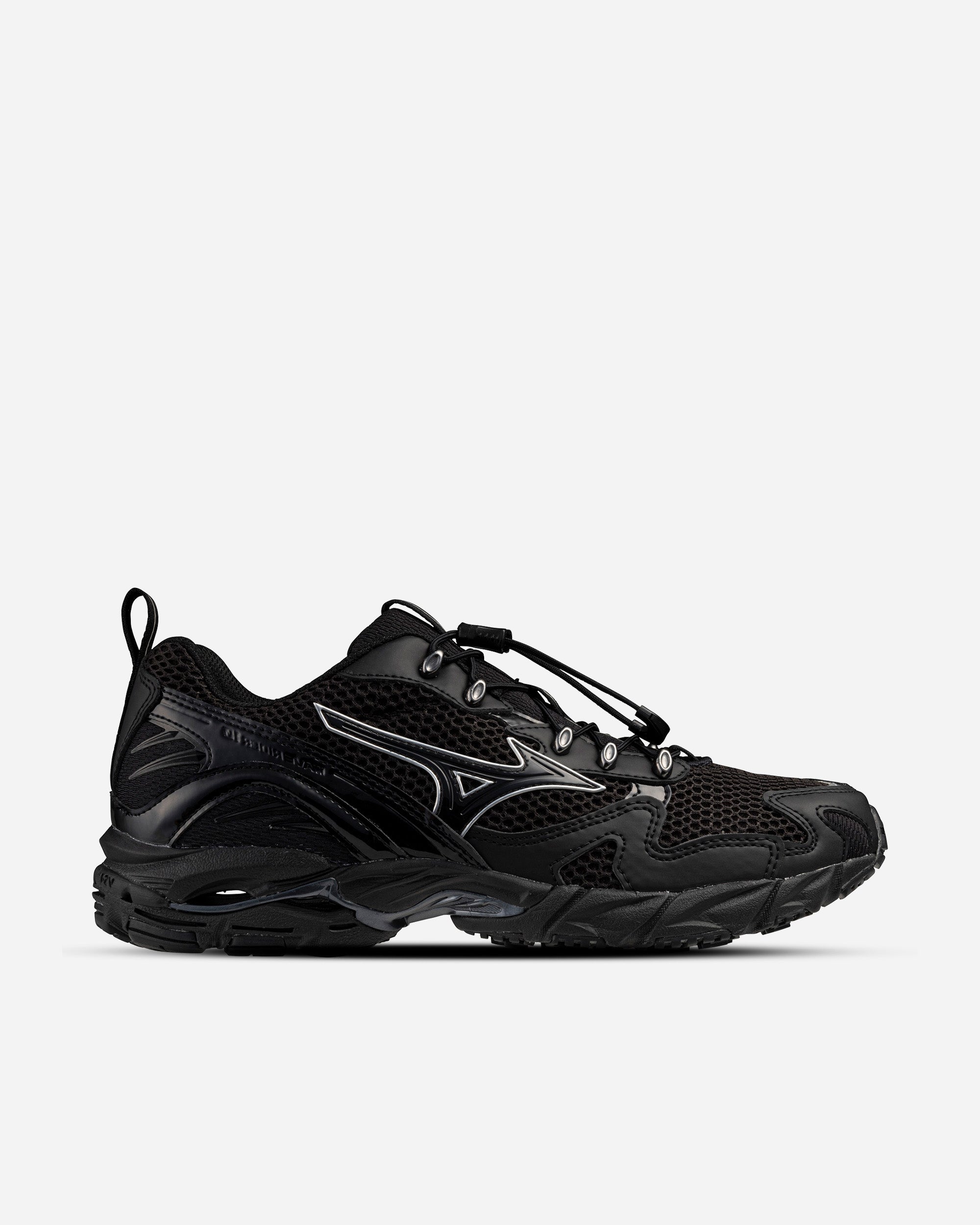 MIZUNO Mizuno x SLY Tokyo Wave Rider 10 Black/Silver D1GD250801
