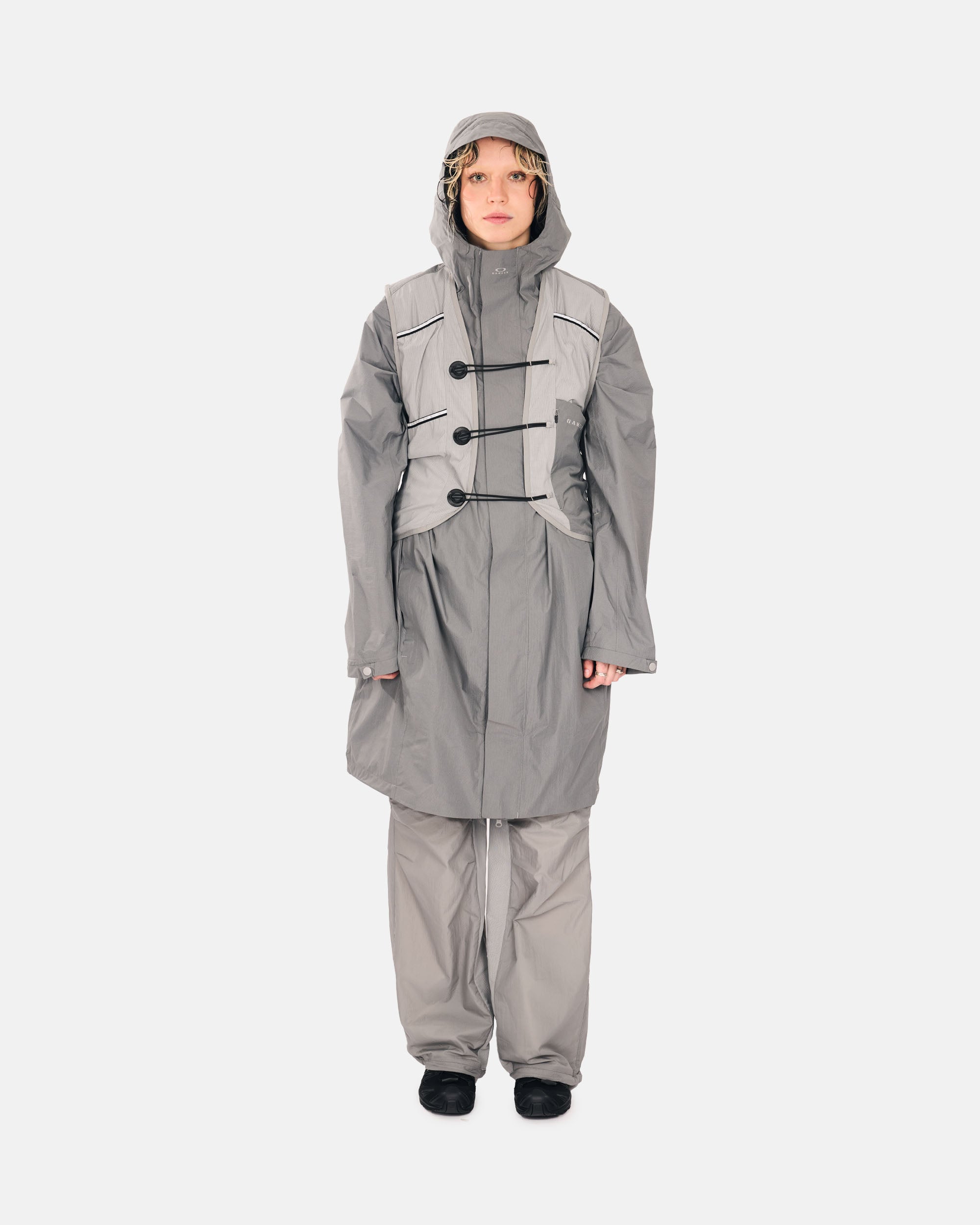 Oakley Latitude Flight Vest Poncho Cement FOA406830-314