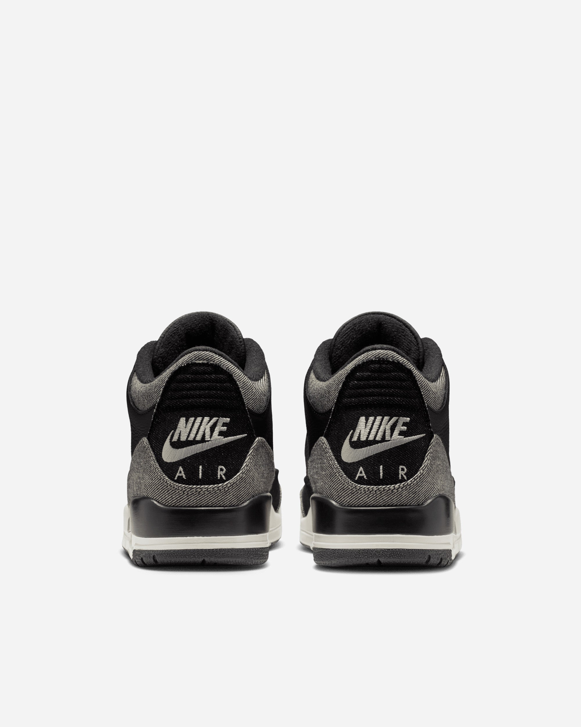 Jordan Brand Air Jordan 3 x Levi's® "Black Denim" DENIM/BLACK IR0914-400