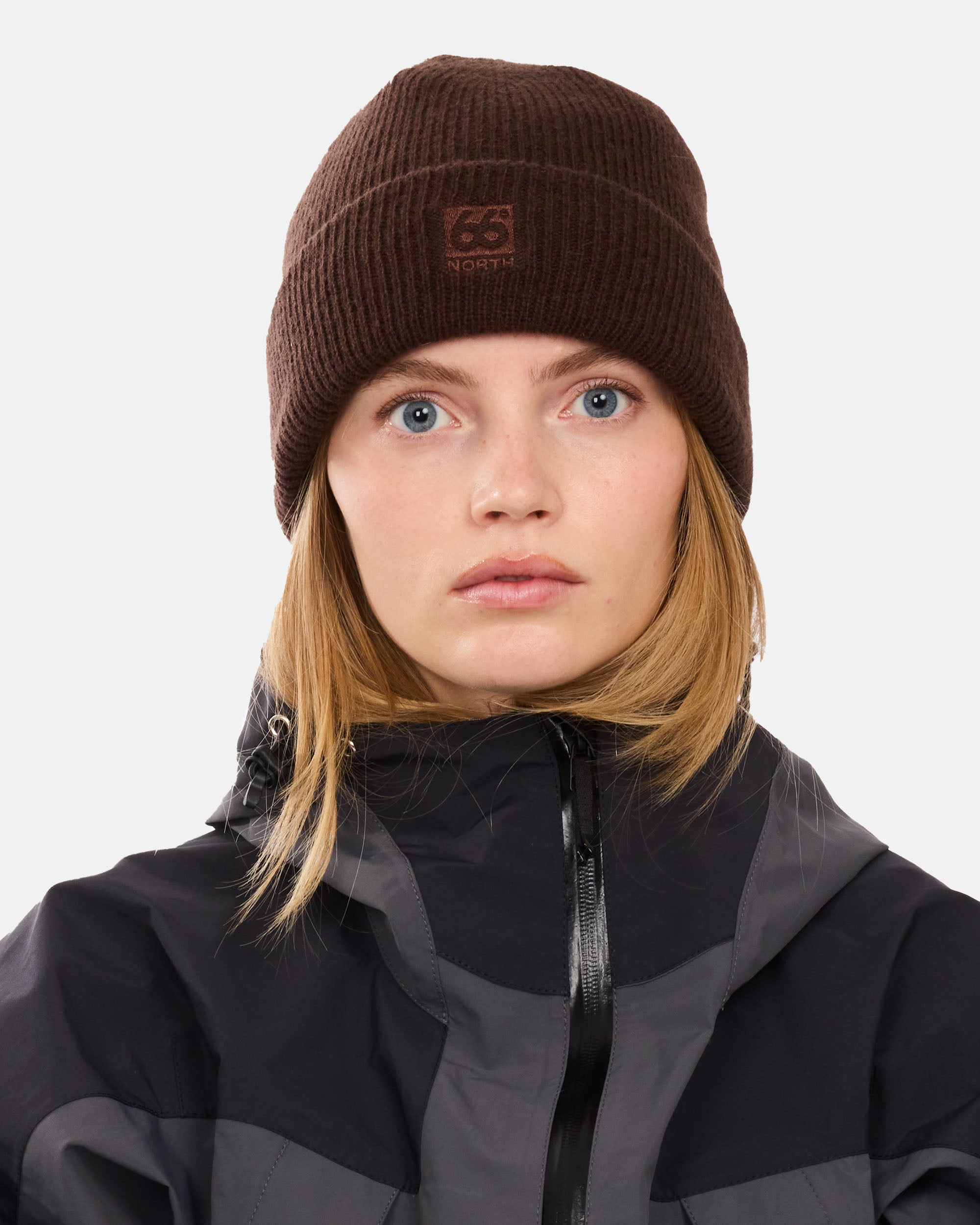66°North Dyngja Beanie Blood Bay L81796-798