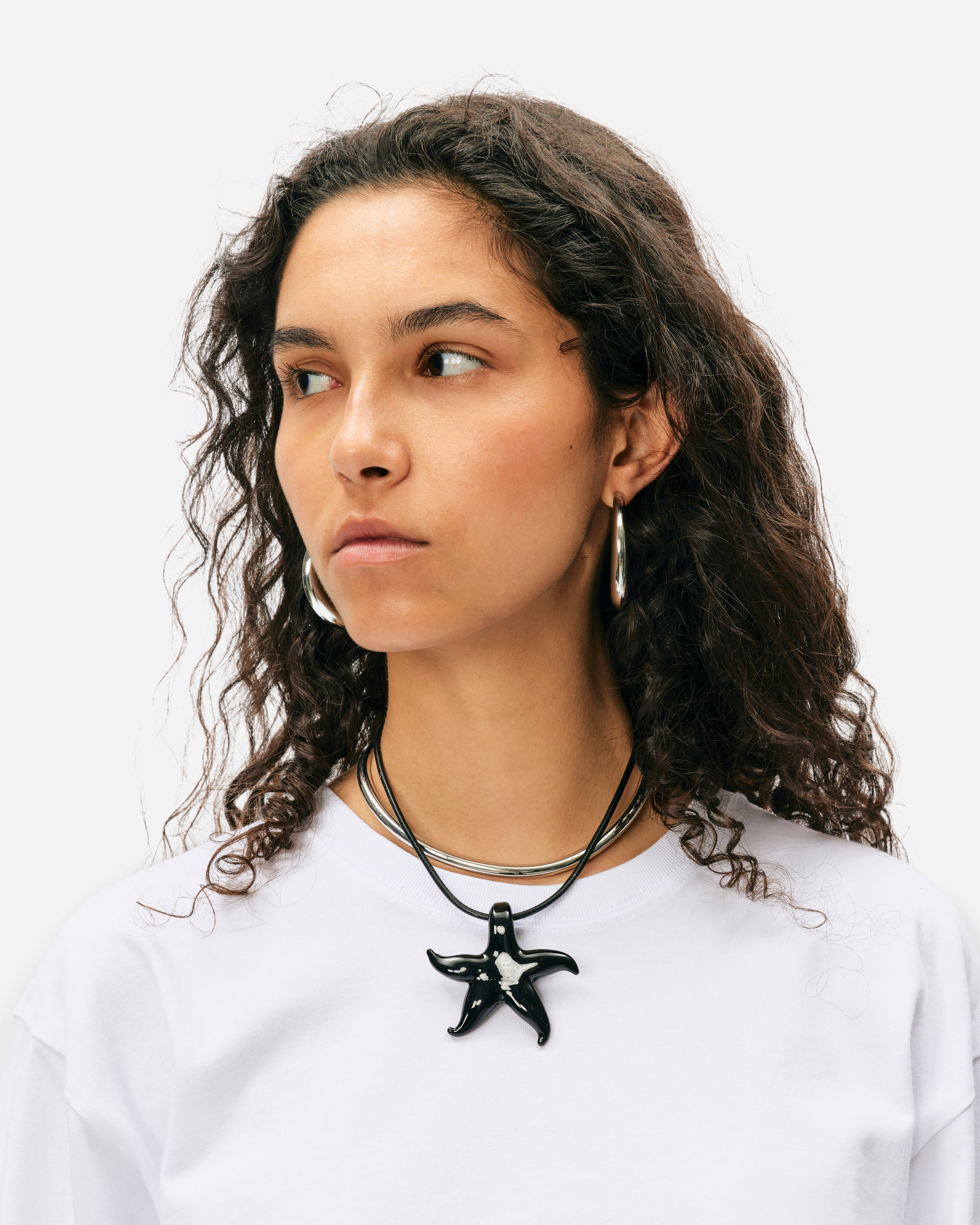 The Good Statement Star Necklace Black TGS-A-27