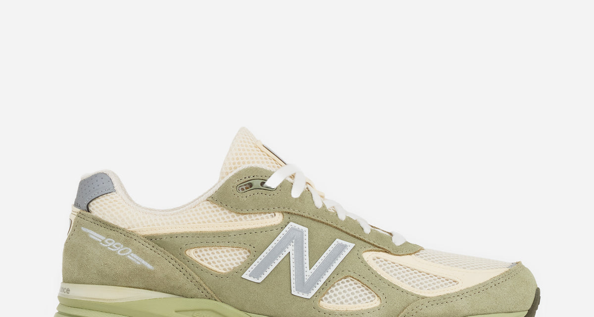 New Balance New Balance x Teddy Santis Made in USA 990 v4 OLIVE 