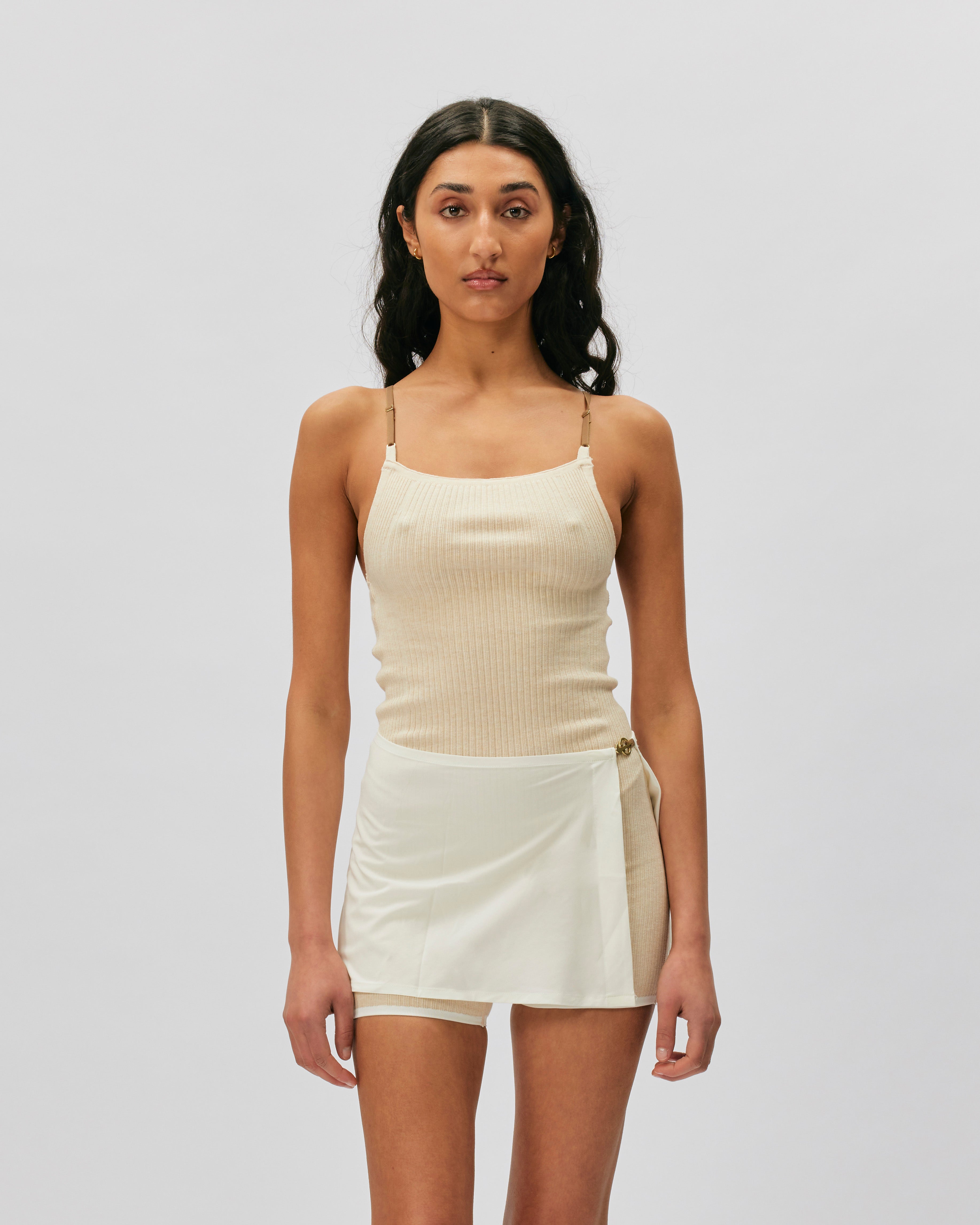Nike Bodysuit Shorts côtelés Nike x JACQUEMUS PEARL WHITE/SAIL DN3234-221