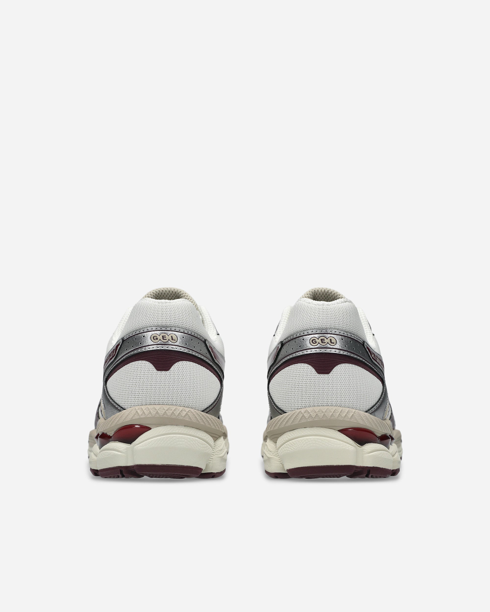 ASICS SportStyle GEL-Cumulus 16 CREAM/BENIIMO PURPLE 1203A733-104