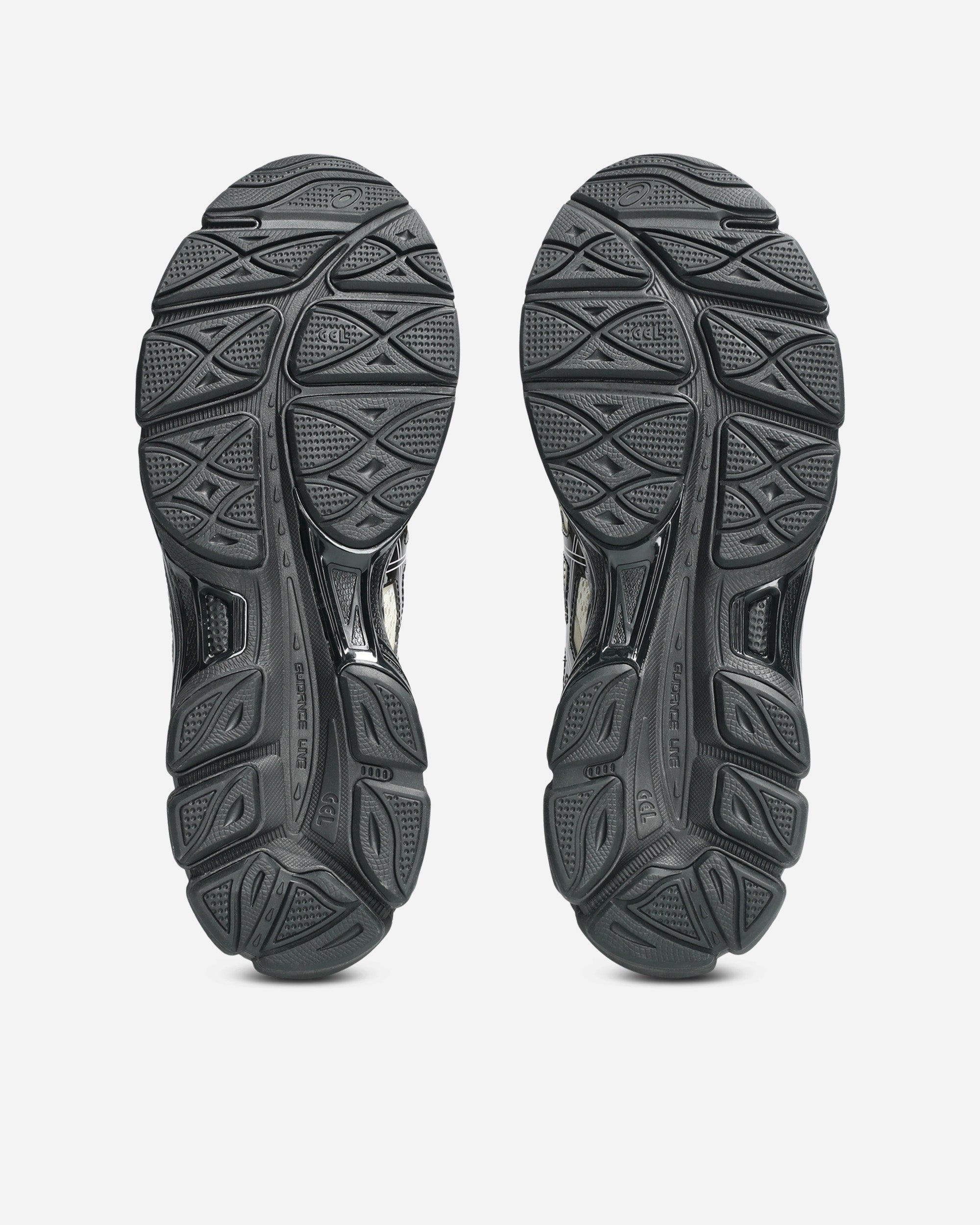 ASICS SportStyle ASICS SportStyle x FINESSE GEL-Cumulus 16 DESERT ROSE 1203B003-200