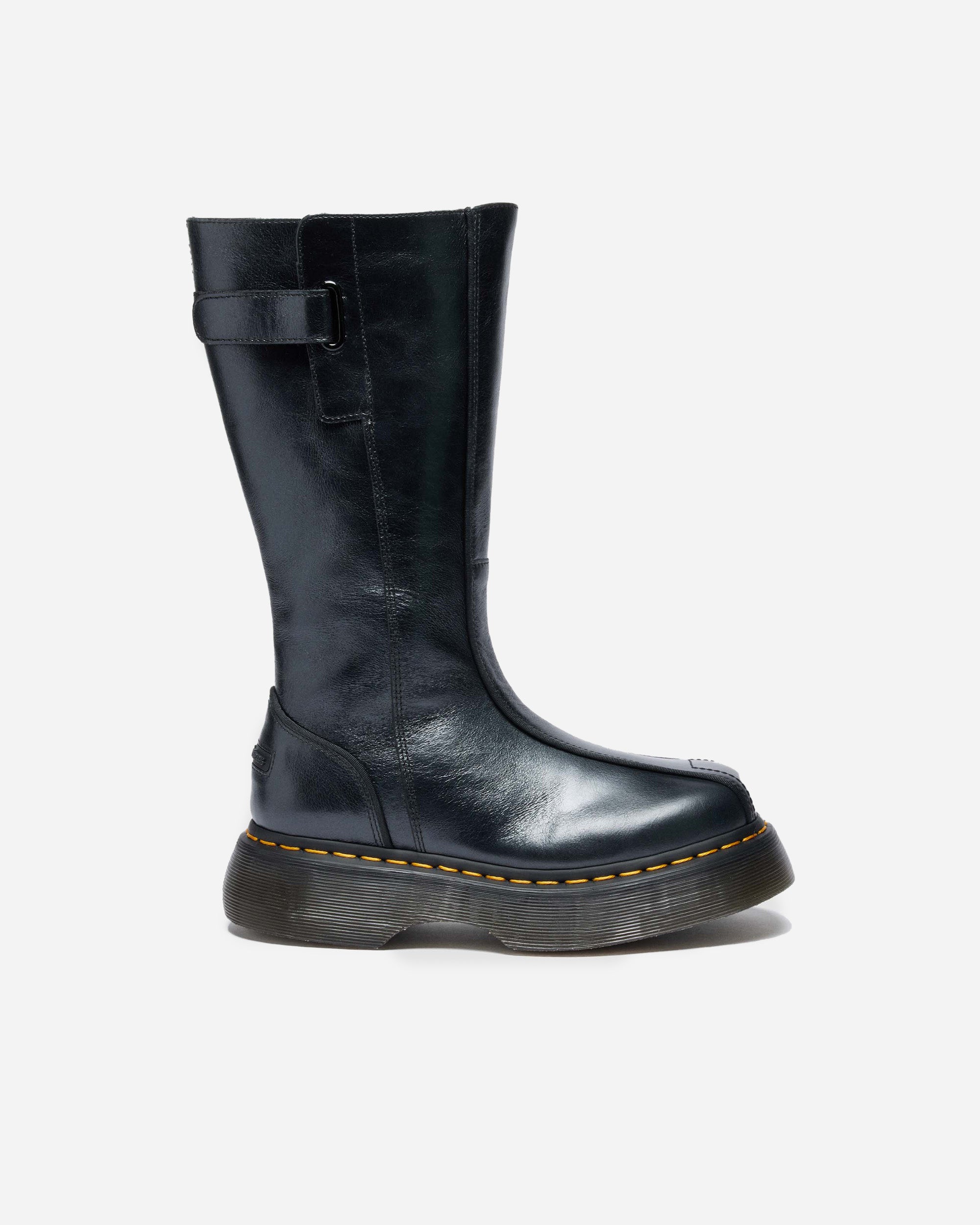 Martens Buzz Hi Black 42577001