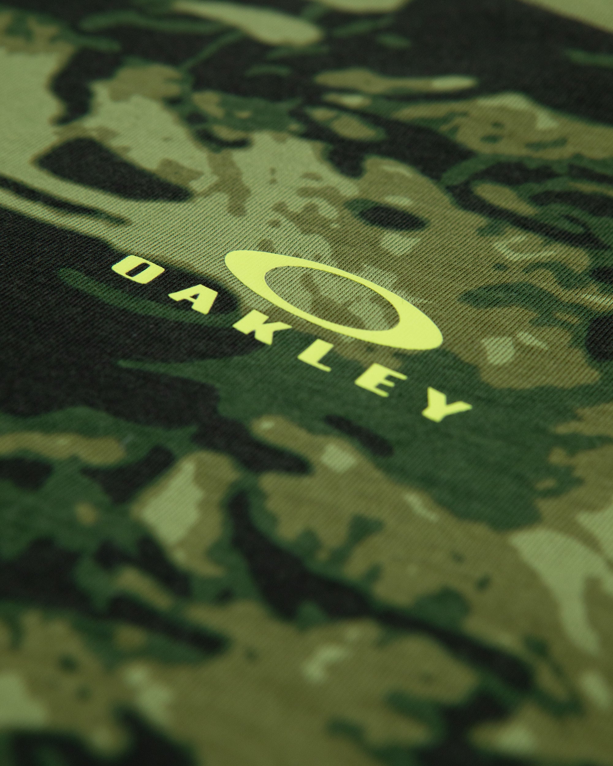 Oakley Bark New T-shirt TIGER CAMO GREEN 457131-BFQ