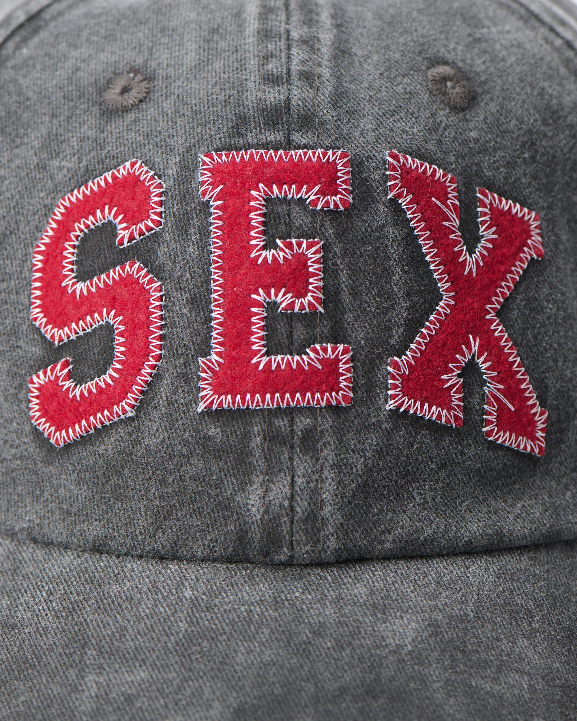 Carne Bollente Sex Wins Off-Black AW26CAP0108