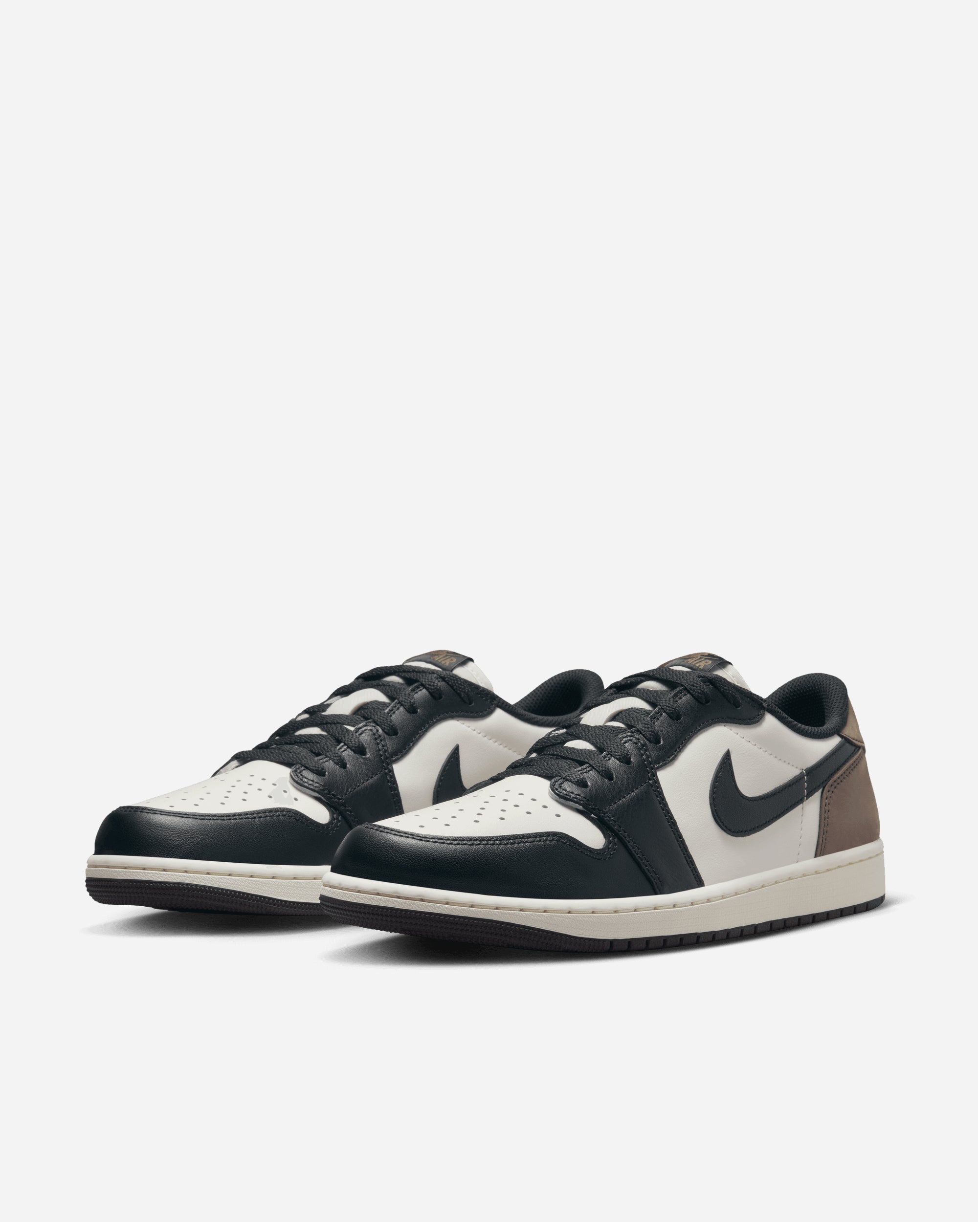 Jordan Brand Air Jordan 1 Retro Low 'Mocha' SAIL/BLACK-DARK MOCHA CZ0790-102