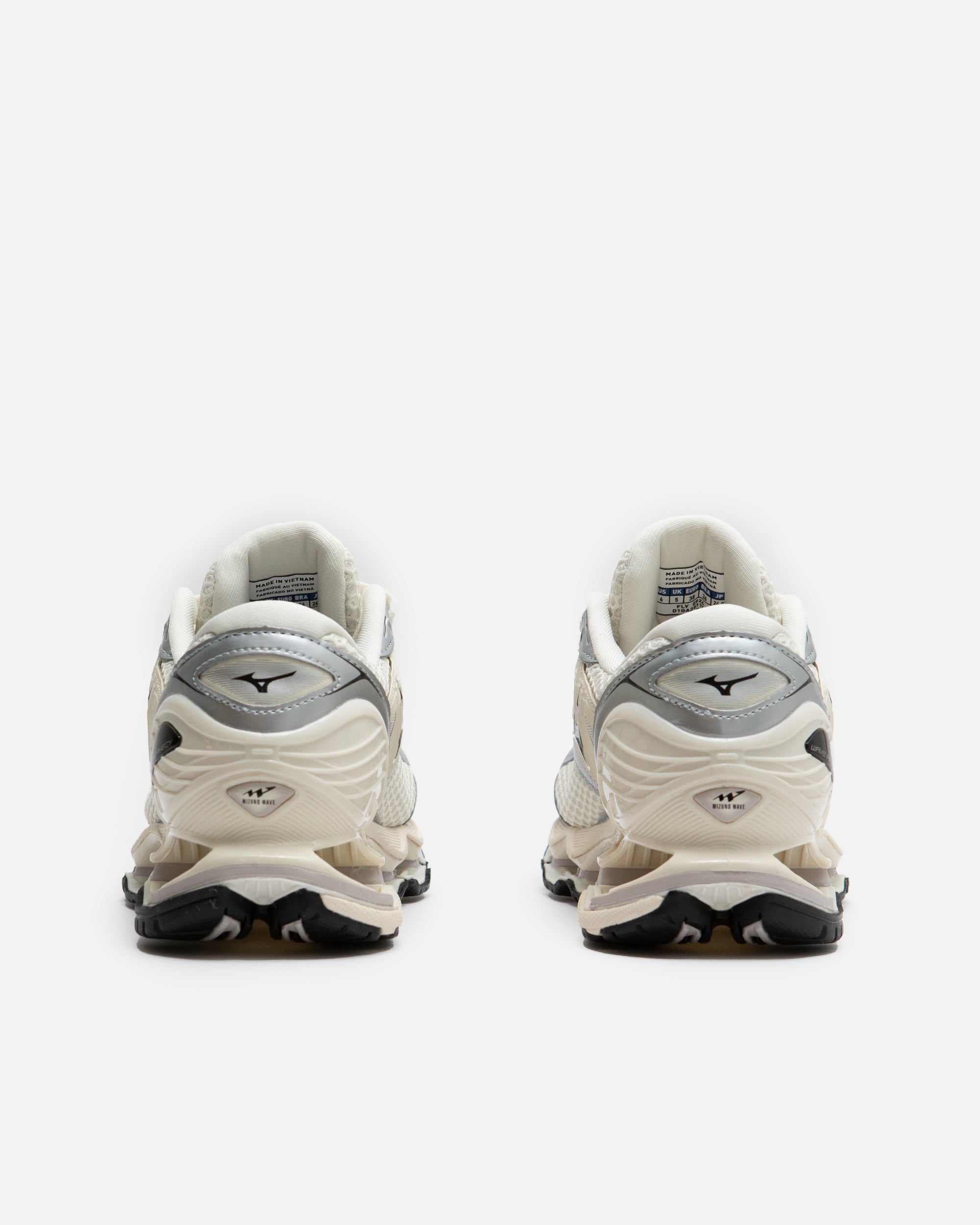 ls lande naked MIZUNO Wave Prophecy LS Pristine/Black/Silver D1GA251101