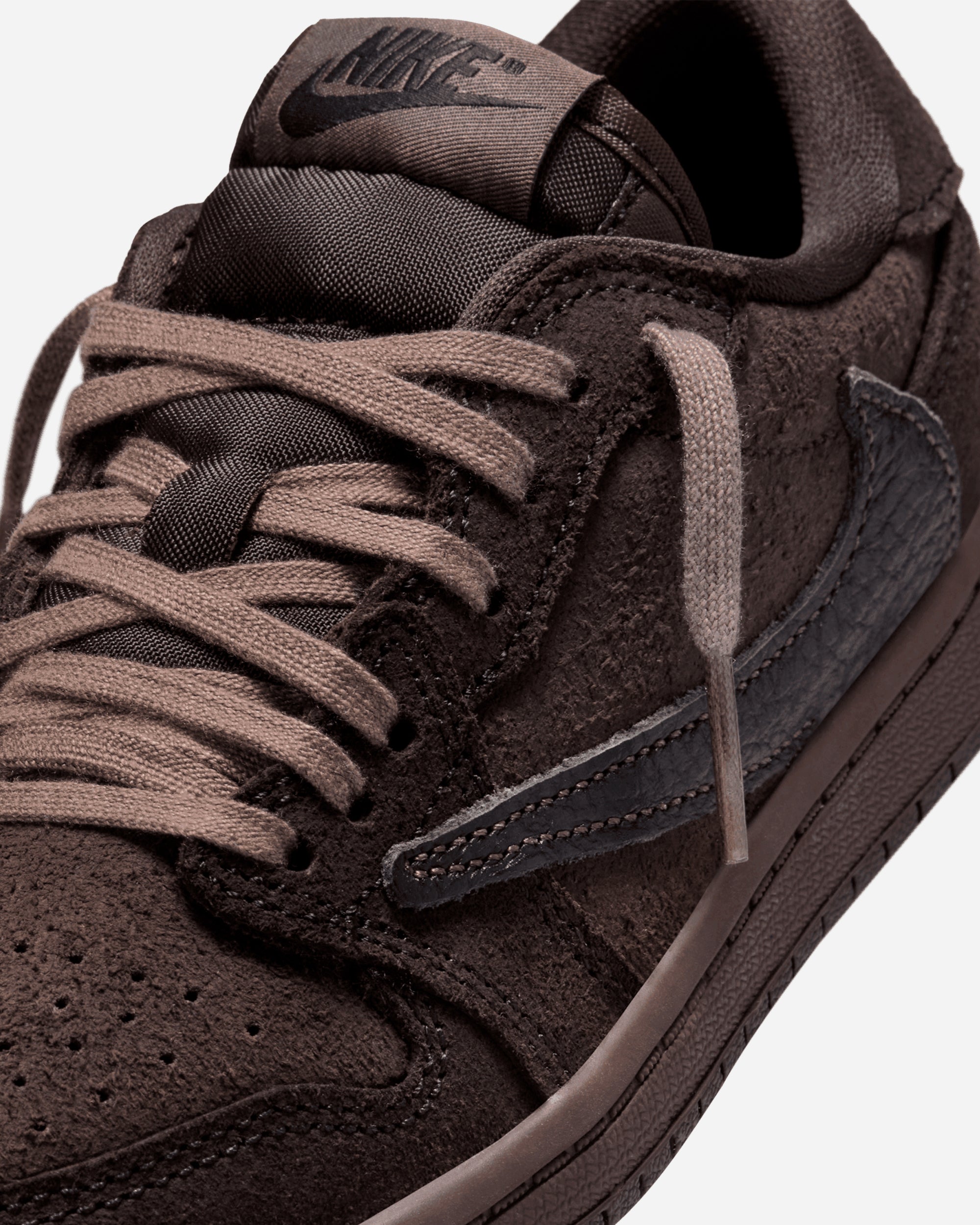 Jordan Brand Jordan Brand x Travis Scott Air Jordan 1 Low OG "Velvet Brown" (Preschool) DARK MOCHA/BLACK-VELVET BROWN DO5442-202