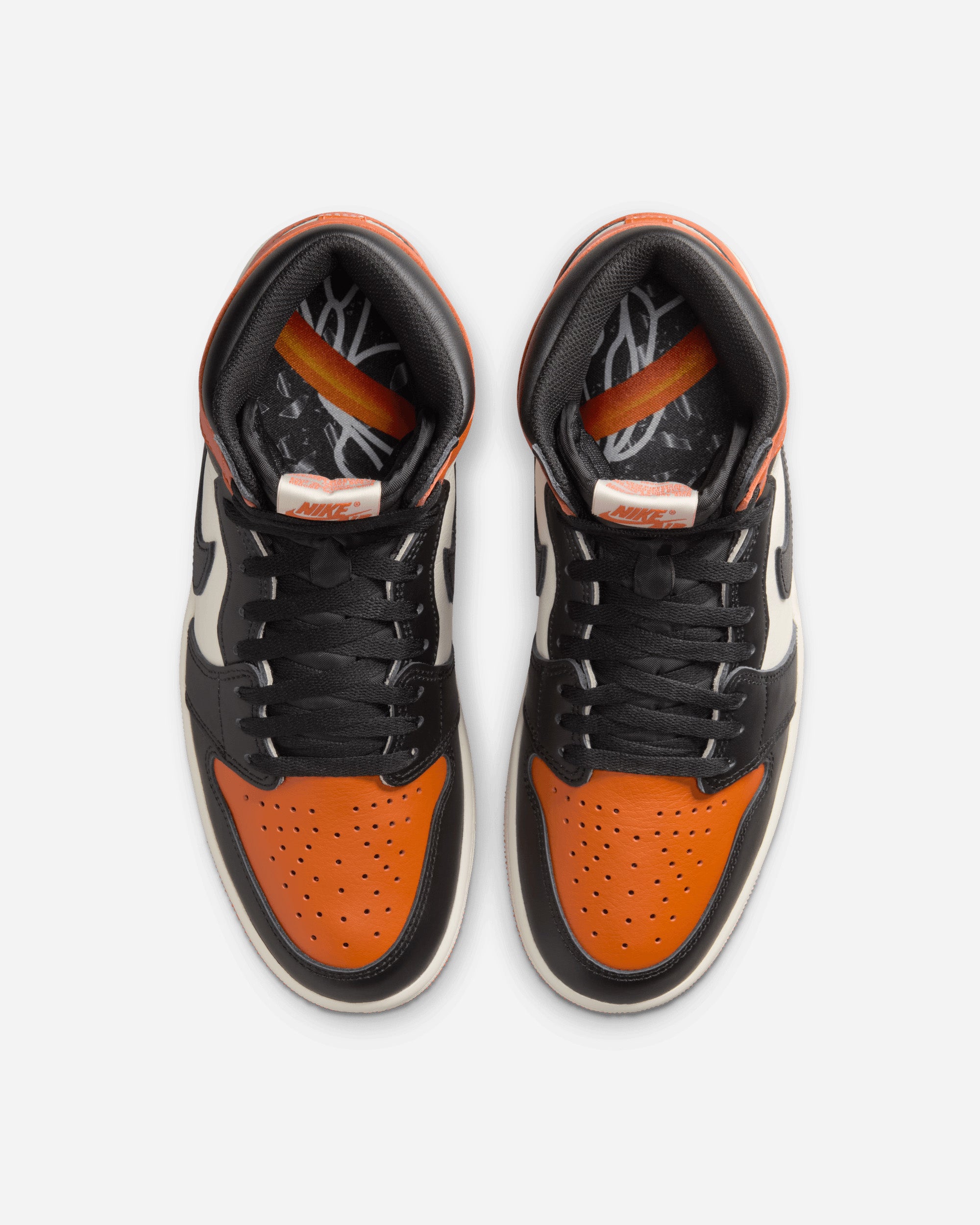 Jordan Brand Air Jordan Retro High OG BLACK/BLACK-SAIL-STARFISH