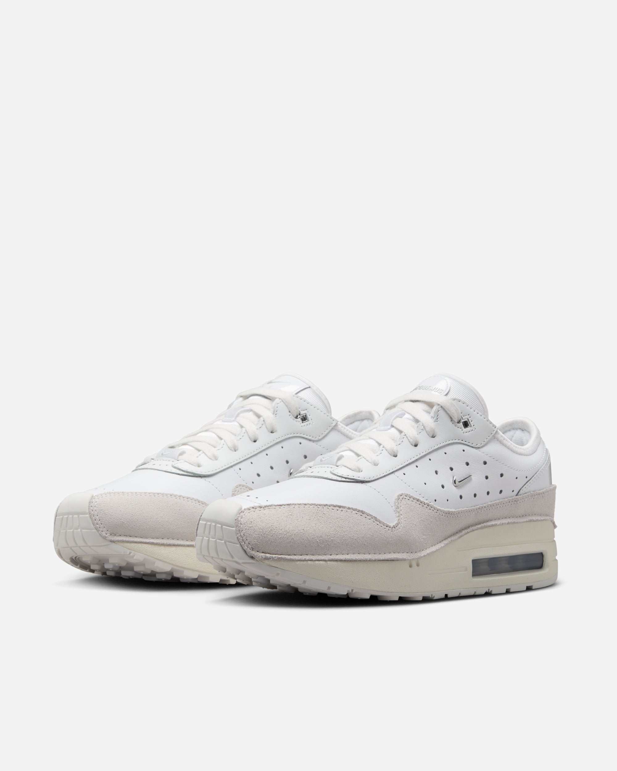 NIKE QS/TZ Nike x JACQUEMUS Air Max 1 SUMMIT WHITE/METALLIC SILVER-S HM6690-100