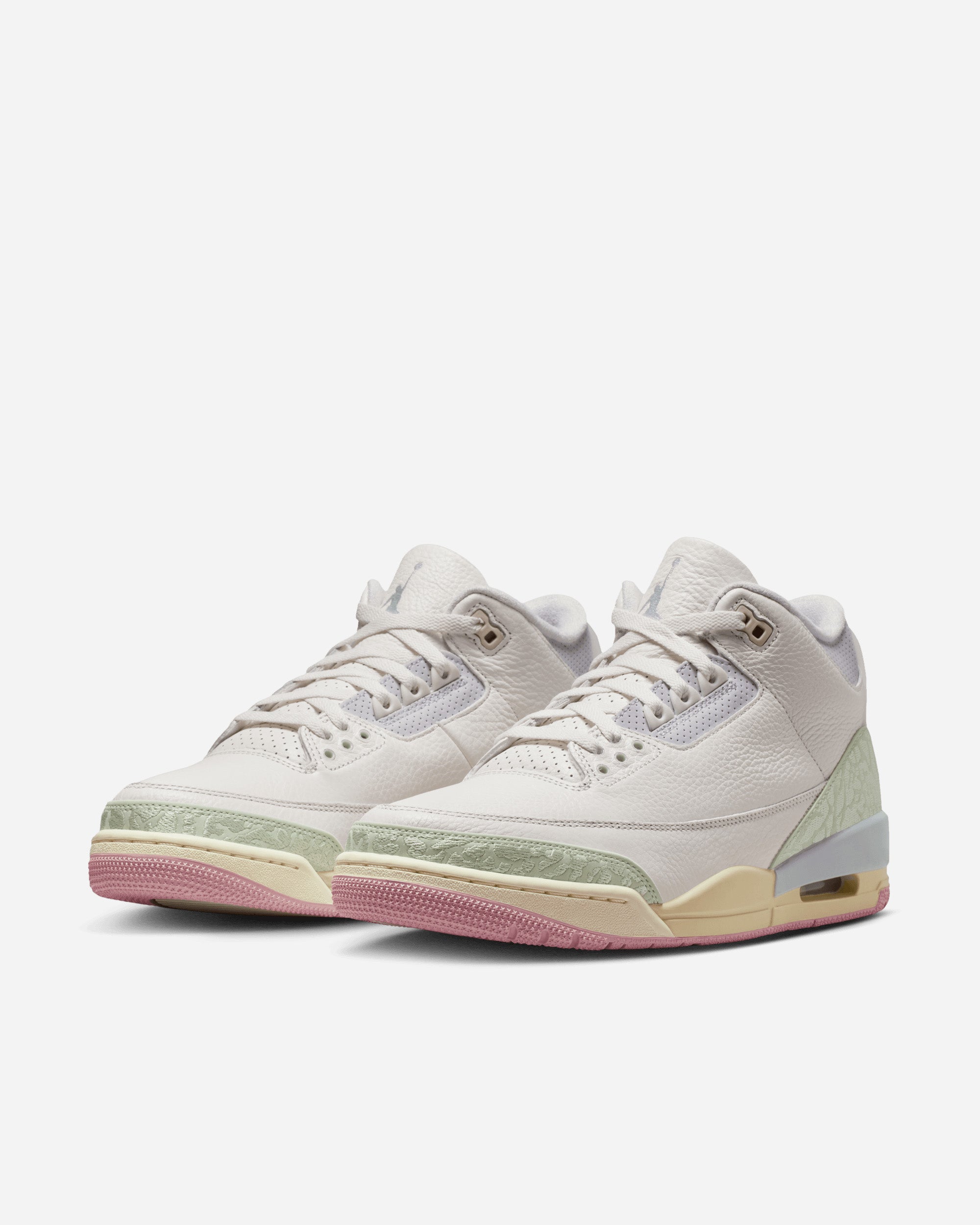 Jordan Brand Air Jordan 3 Retro "Spring is in the Air" SAIL/JADE AURA IF4396-100