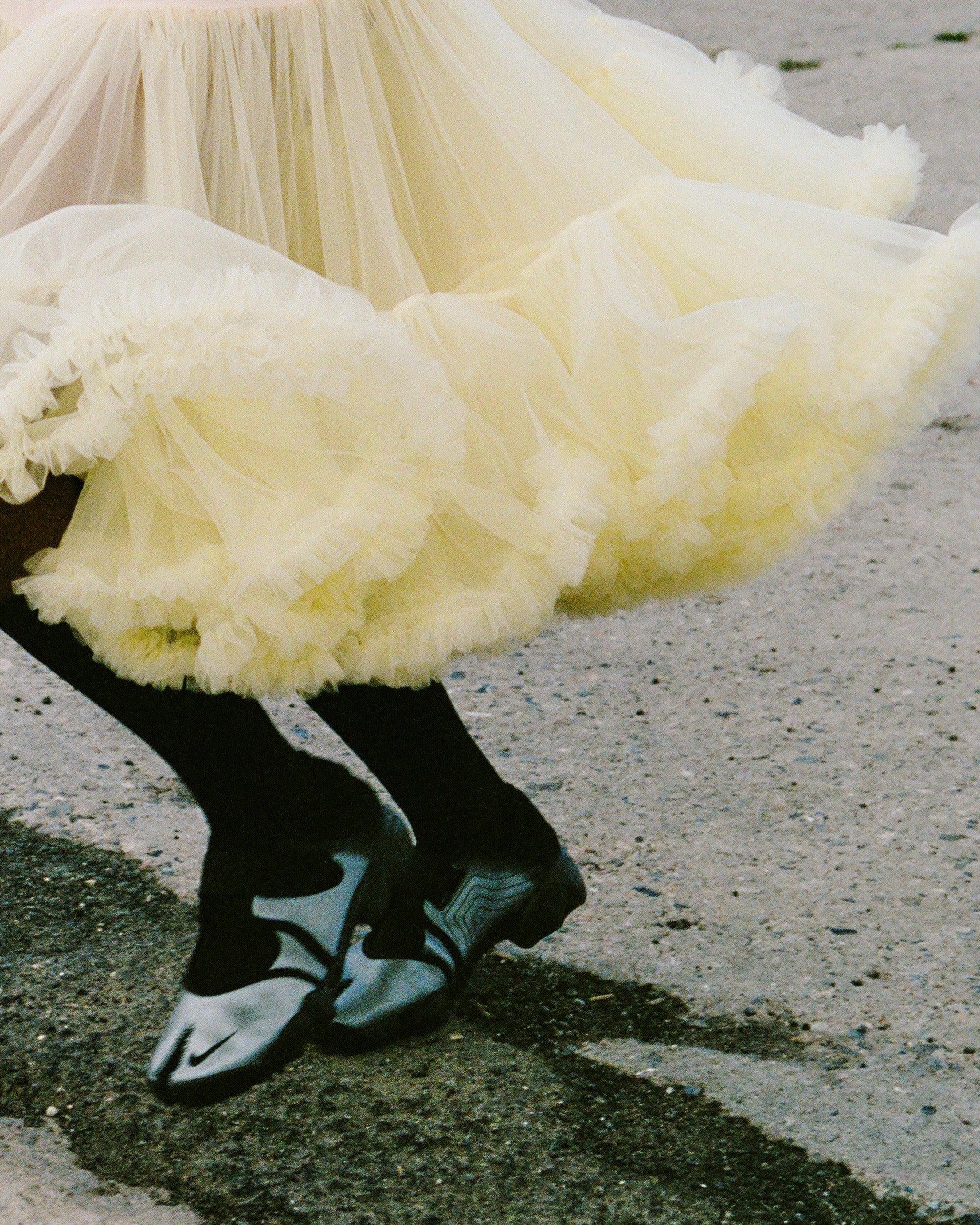 NAKED Copenhagen - Supplying girls with sneakers