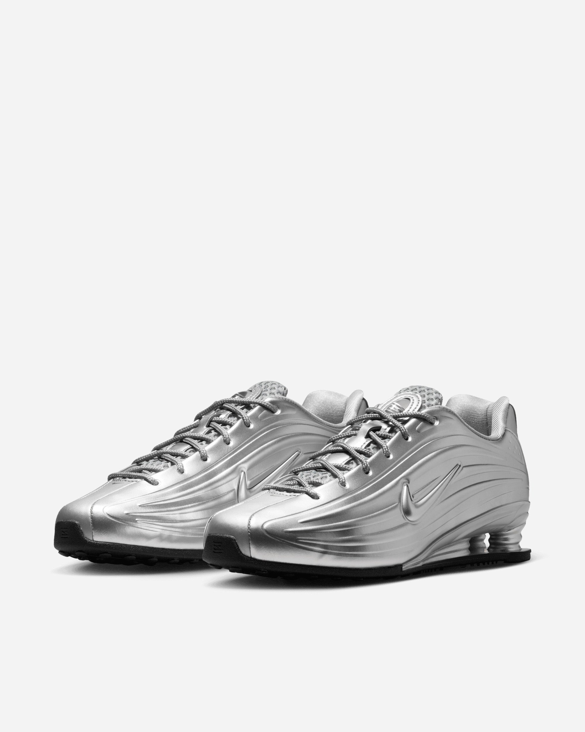 Nike Shox シルバー Nike Shox Z SILVER/METALLIC SILVER-BLACK IO7843-002