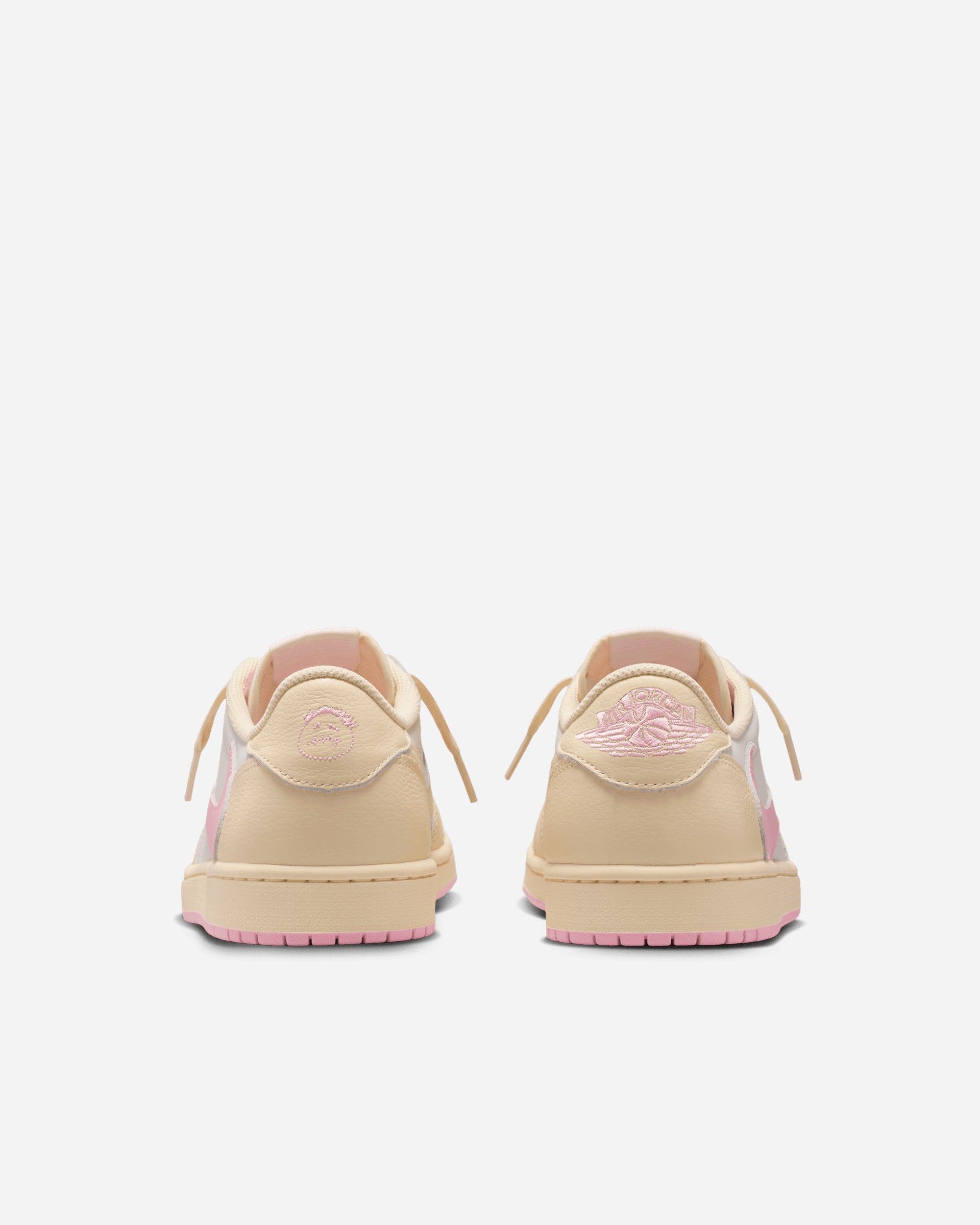 Jordan Brand Jordan Brand x Travis Scott Air Jordan 1 Low OG "Shy Pink" MUSLIN/SHY PINK-SAIL-UNIVERSITY RED IQ7604-100