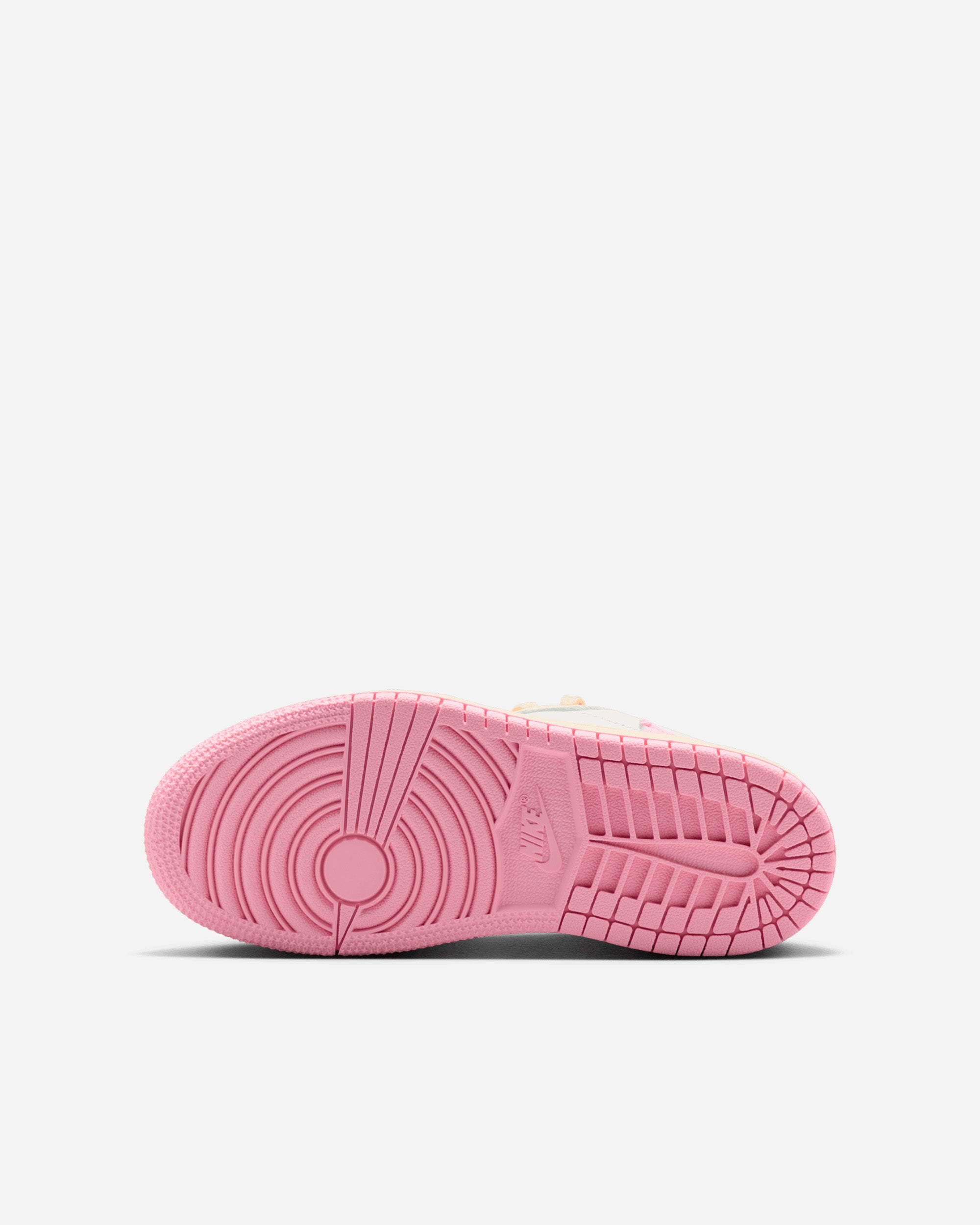 Jordan Brand Jordan Brand x Travis Scott Air Jordan 1 Low OG "Shy Pink" (kids) MUSLIN/SHY PINK-SAIL-UNIVERSITY RED IQ7605-100