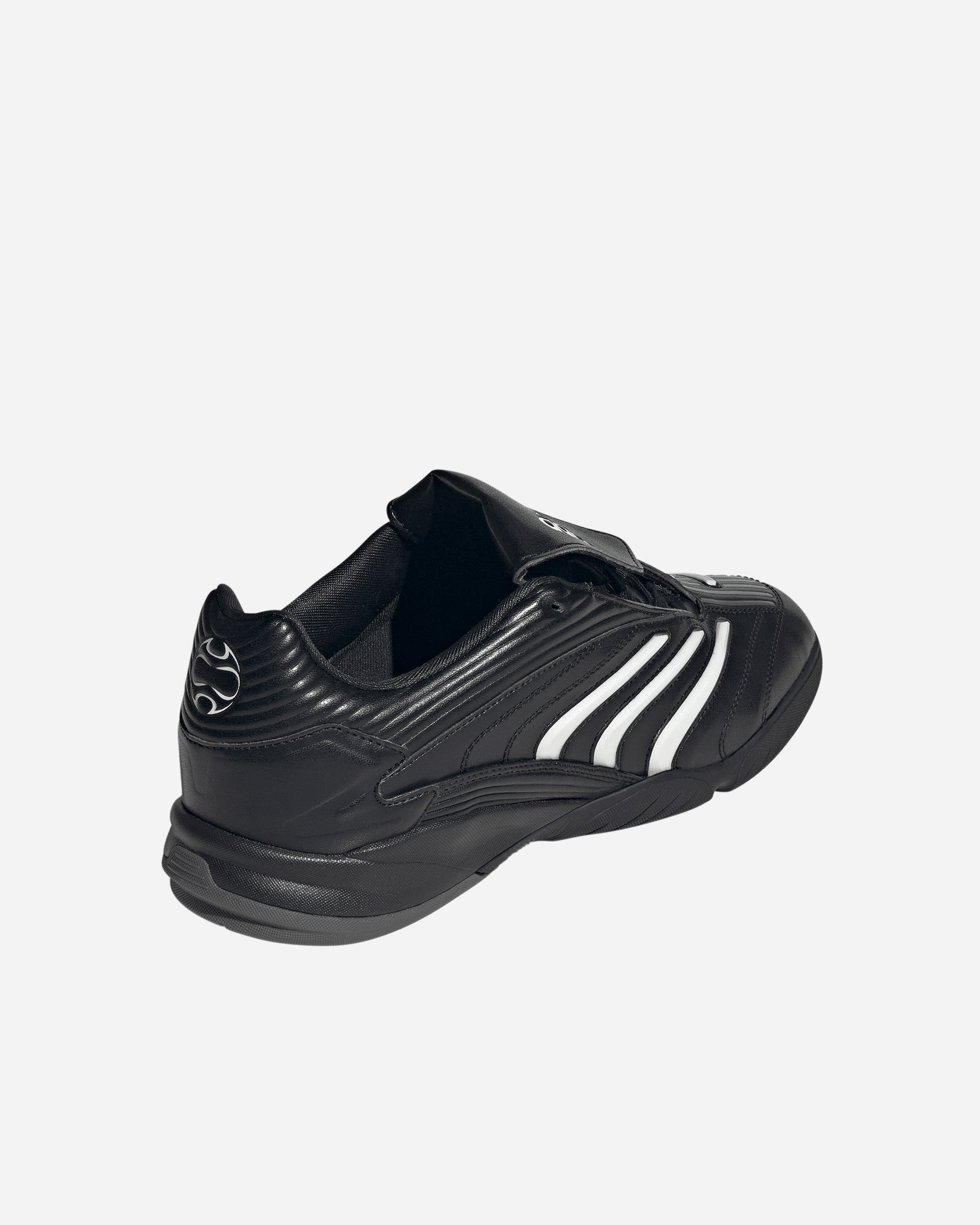 adidas Originals Predator Sala CBLACK/ZEROMT/LUCRED JQ3916