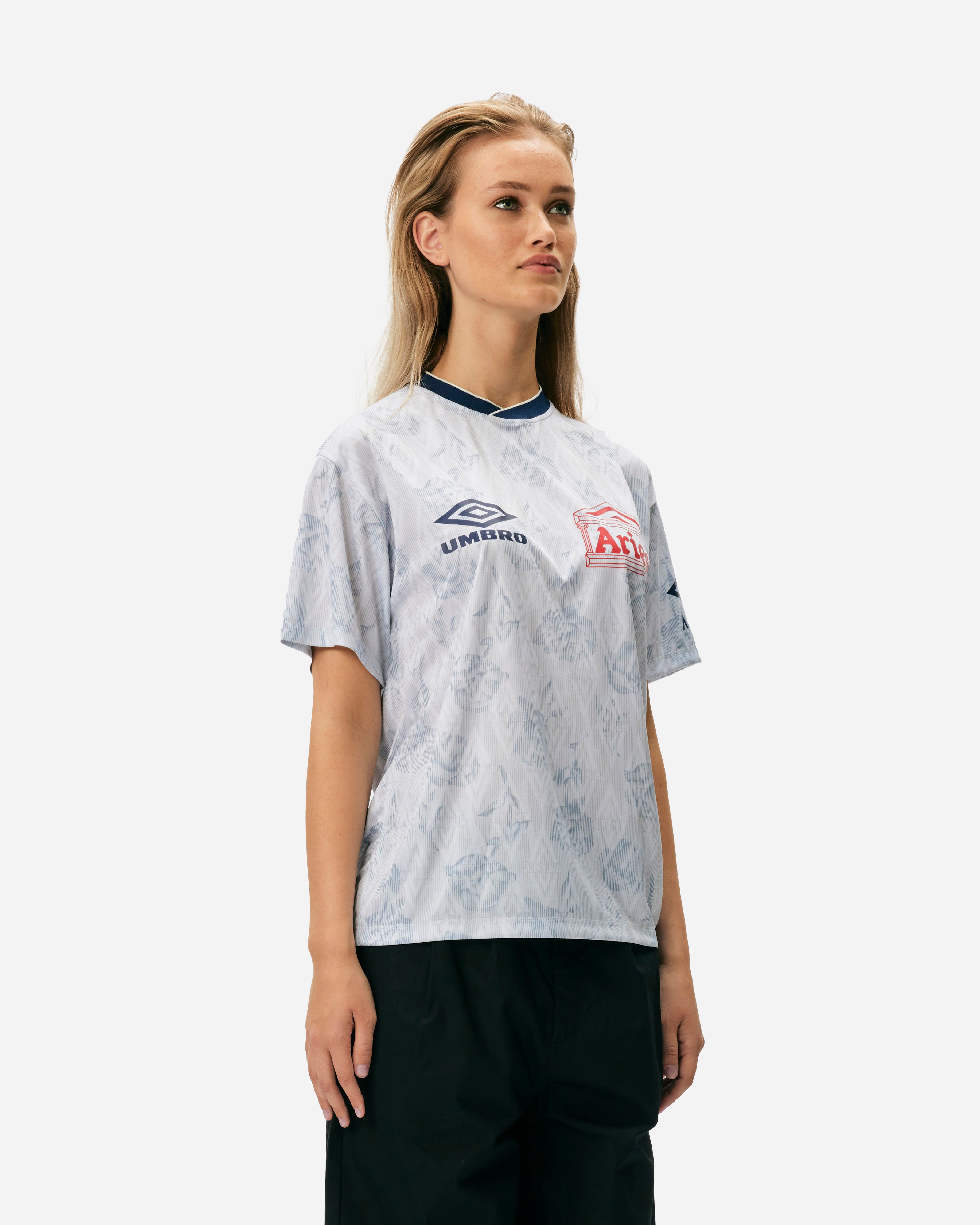 ARIES ARIES x Umbro White Roses T-Shirt Fußballtrikot White  UM6000003-WHT