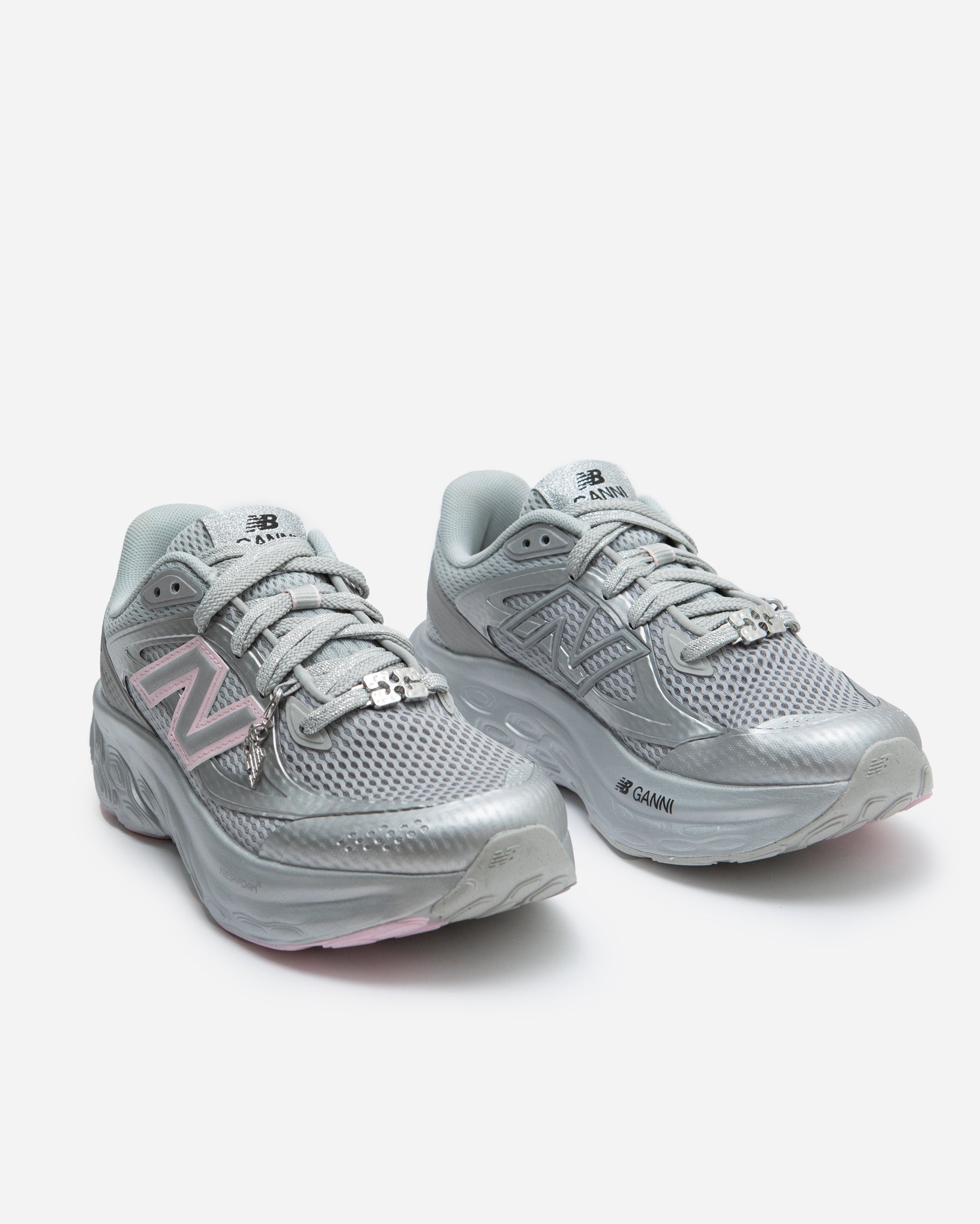 New Balance New Balance x Ganni Fresh Foam Trainer SILVER METALLIC UTRNGA