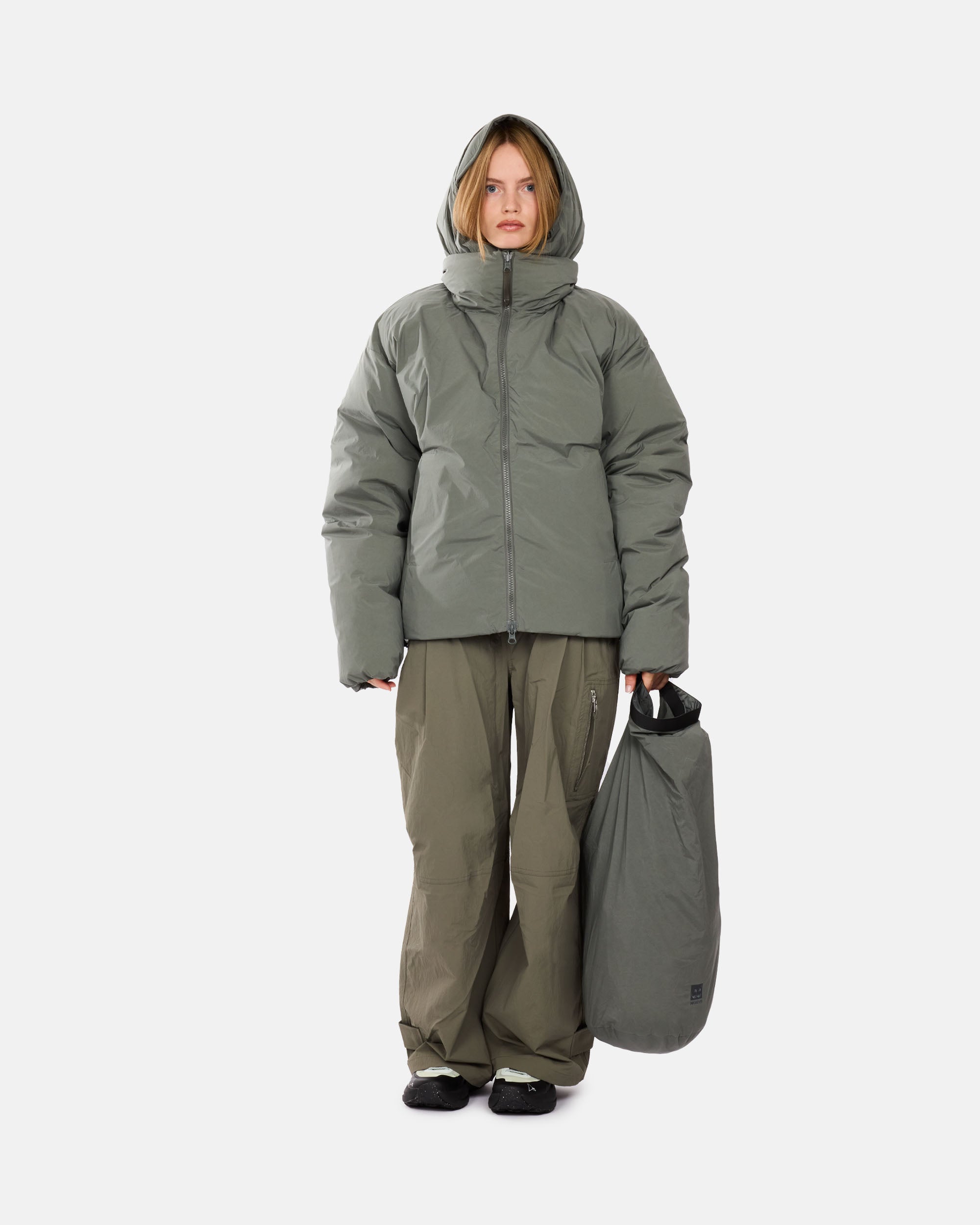 Aegisida Down Jacket