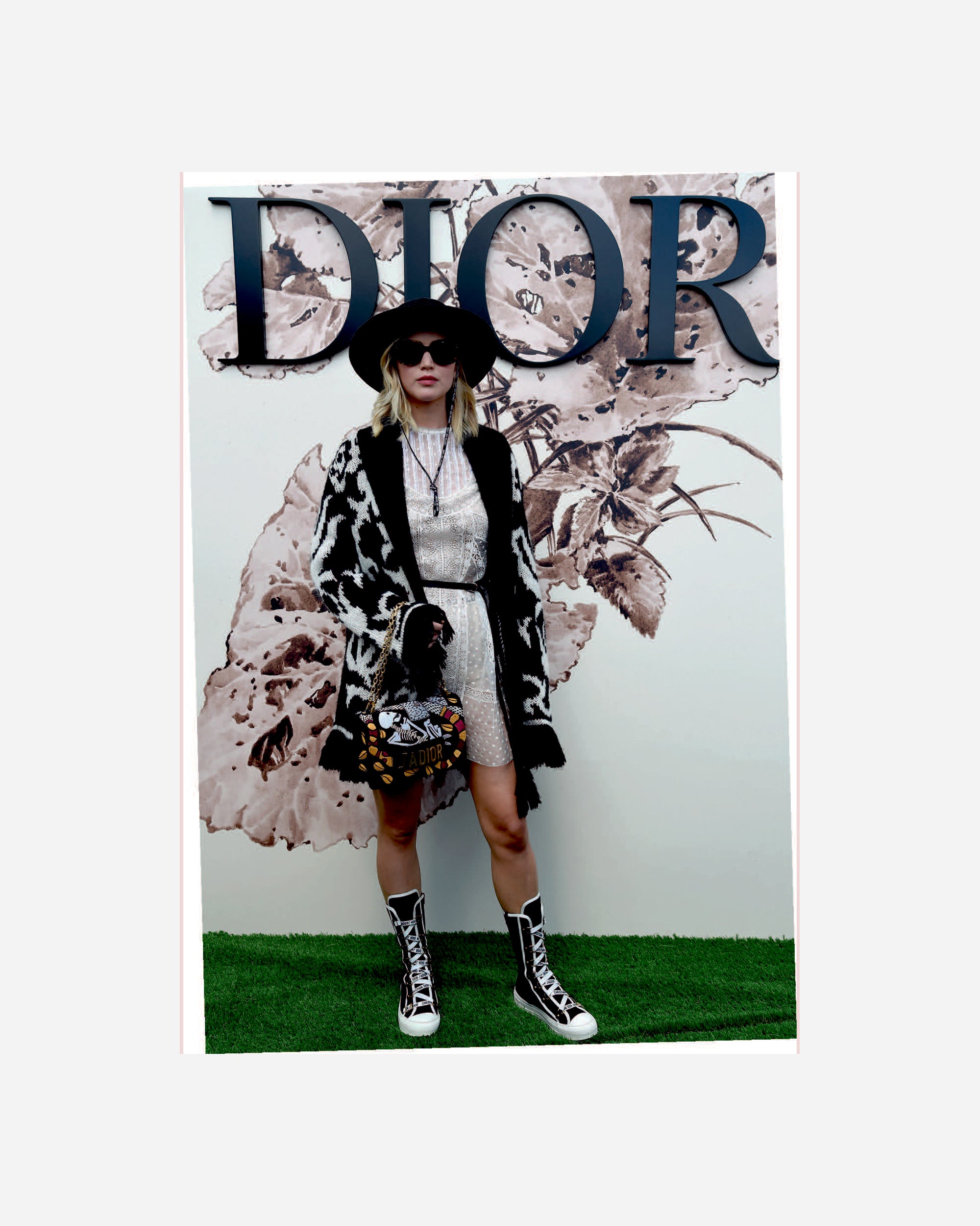 Welbeck Publishing Little Book of Dior Rose CB1007